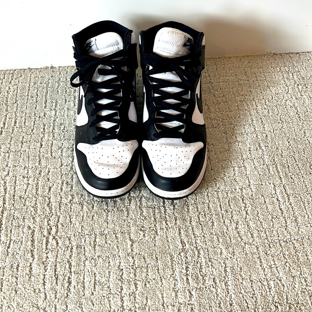 Nike panda dunk high